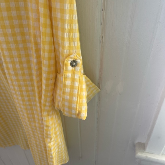 Kut, like new, women’s size med yellow and white button up shirt - Picture 3 of 4
